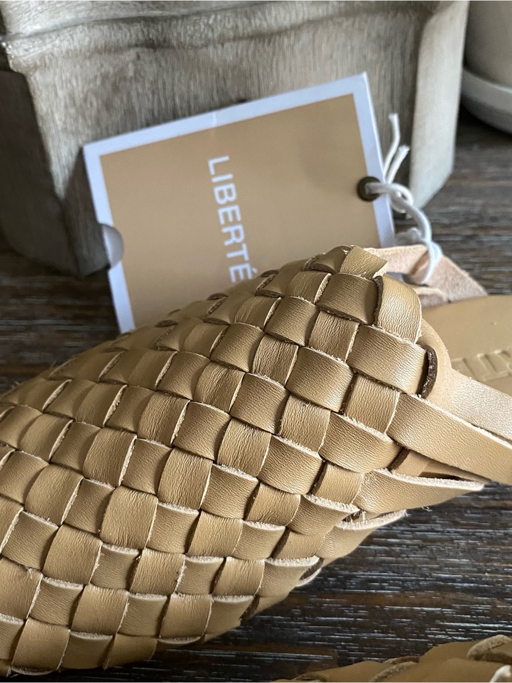 Liberte Prague Woven Cowhide Leather Mule Slip On Flats Shoes Womens 7 Cream Tan - Picture 5 of 9